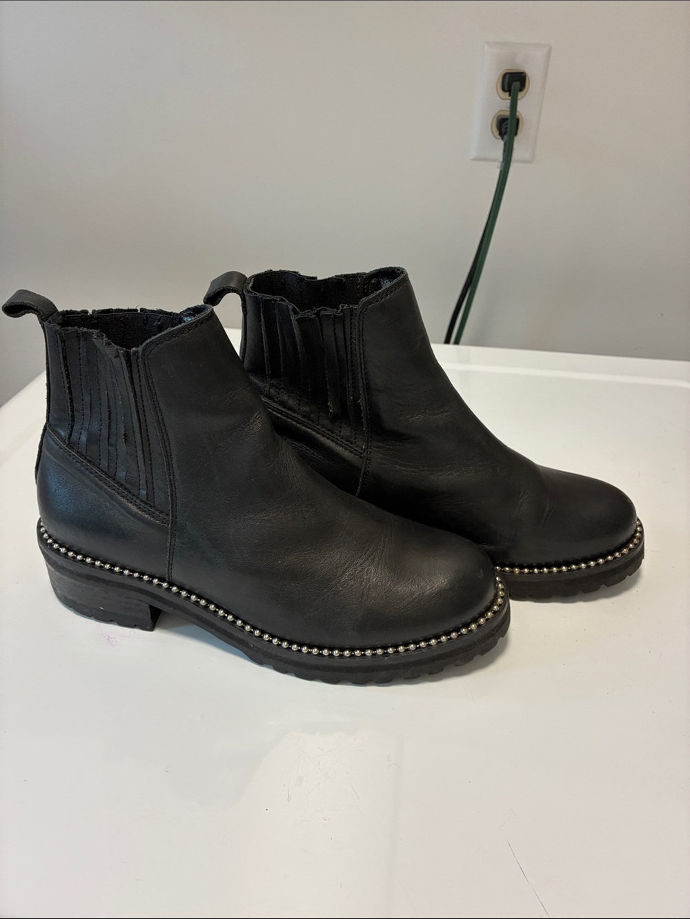 STEVEN BY STEVE MDDEN Black StudDED ANKLE BOOTS IN SIZE 8.5m